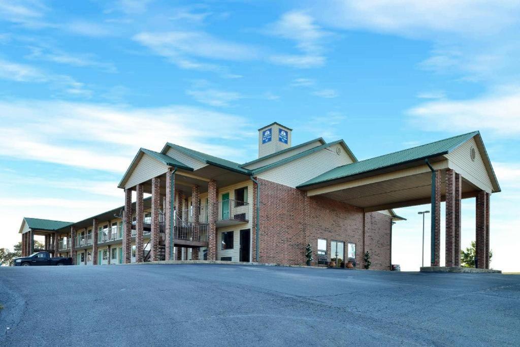 Ozark Hotel Eksteriør billede