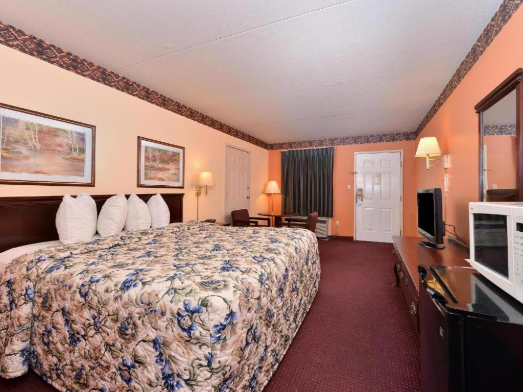 Ozark Hotel Eksteriør billede