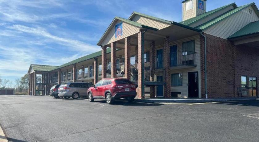 Ozark Hotel Eksteriør billede